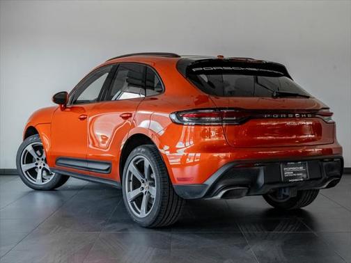 2024 Porsche Macan Base