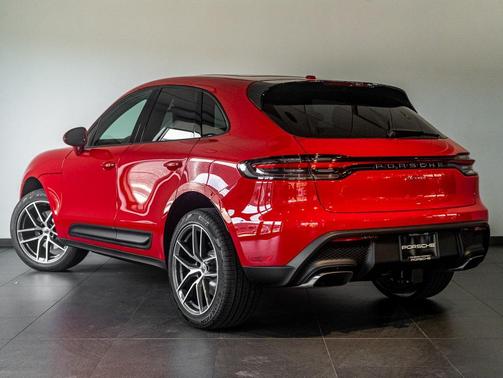 2025 Porsche Macan 