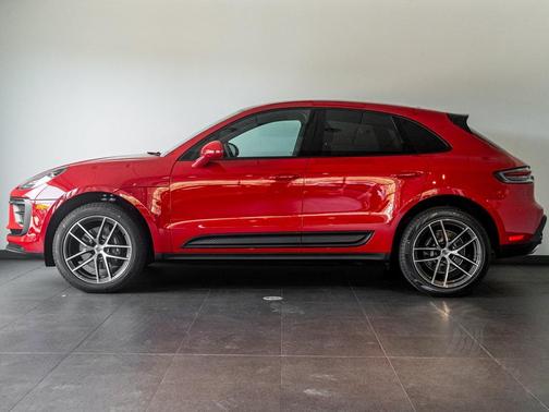 2025 Porsche Macan 