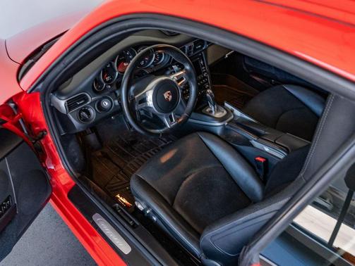 2012 Porsche 911 Carrera
