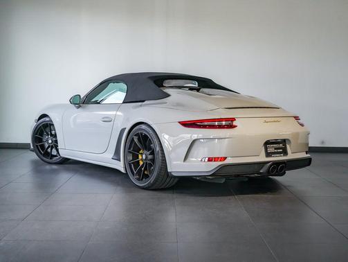 2019 Porsche 911 Speedster