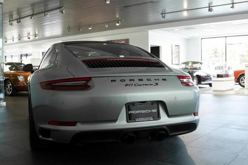 2018 Porsche 911 Carrera S