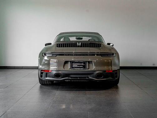 2024 Porsche 911 Targa 4 GTS