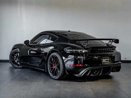 2020 Porsche 718 Cayman GT4