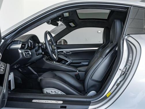 2019 Porsche 911 Turbo S