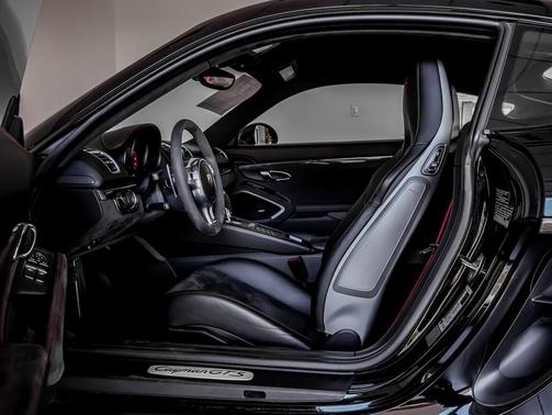 2016 Porsche Cayman GTS