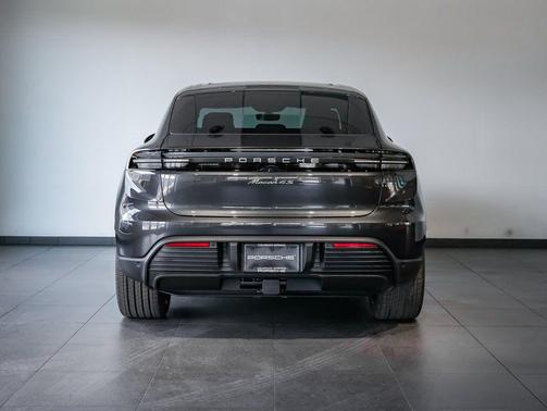 2026 Porsche Macan 4S