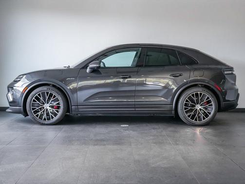 2026 Porsche Macan 4S
