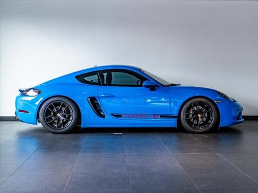 2022 Porsche 718 Cayman T
