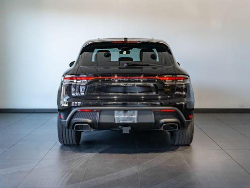 Jet Black Metallic 2026 Porsche Macan