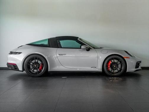 2024 Porsche 911 Targa 4 GTS