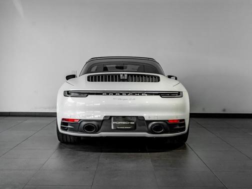2024 Porsche 911 Targa 4 GTS