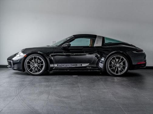 2024 Porsche 911 Targa 4S