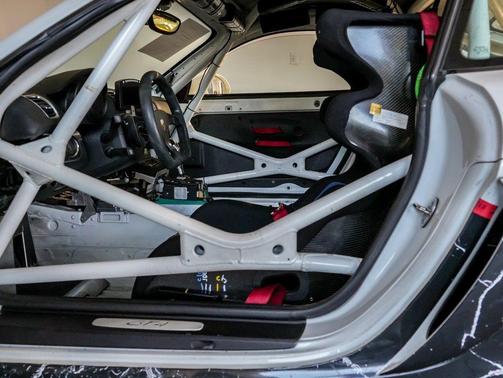 2016 Porsche Cayman GT4