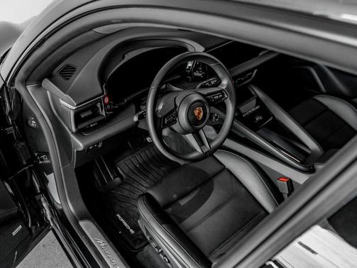 2024 Porsche Macan 4