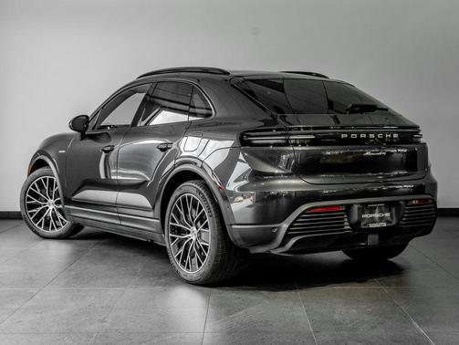 2024 Porsche Macan 4