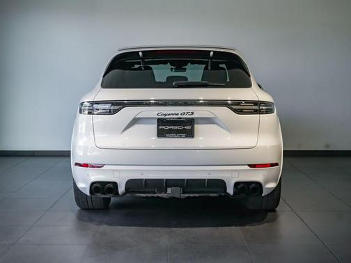 2023 Porsche Cayenne GTS