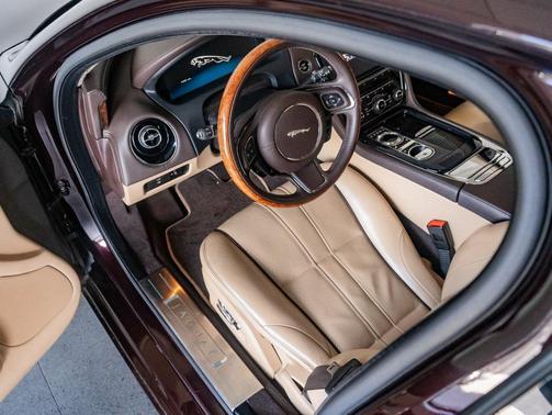 2013 Jaguar XJ L Portfolio