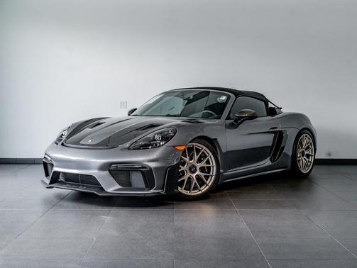 Vanadium Grey Metallic 2025 Porsche 718 Spyder RS