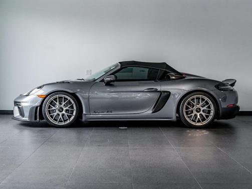 Vanadium Grey Metallic 2025 Porsche 718 Spyder RS