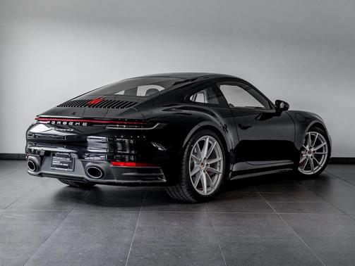 2024 Porsche 911 Carrera 4S