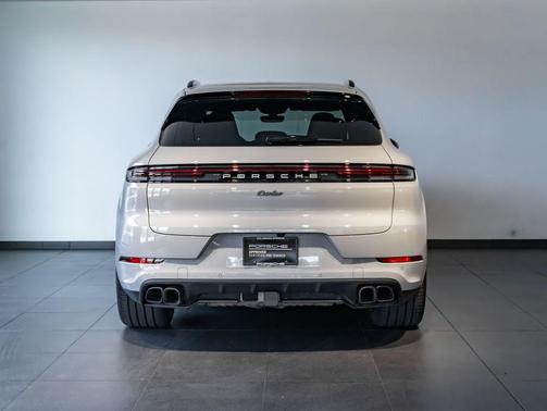 2025 Porsche Cayenne Cayenne Turbo E-Hybrid