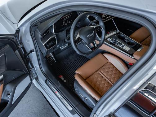 Nardo Gray 2024 Audi RS 6 Avant 4.0T