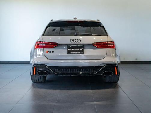 Nardo Gray 2024 Audi RS 6 Avant 4.0T