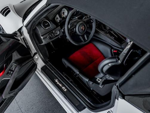 2024 Porsche 718 Spyder RS