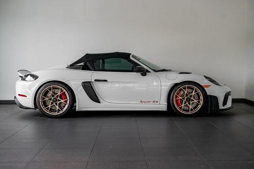 2024 Porsche 718 Spyder RS
