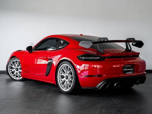 2023 Porsche 718 Cayman GT4 RS