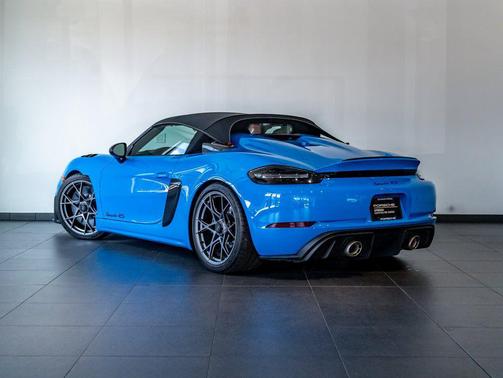 2024 Porsche 718 Spyder RS