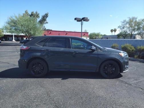 2021 Ford Edge ST