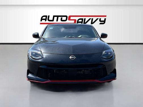 Black Diamond Pearl 2025 Nissan Z NISMO 9-speed automatic Transmission