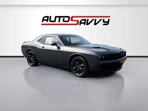 Granite Pearlcoat 2023 Dodge Challenger SXT