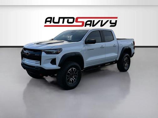 Summit White 2024 Chevrolet Colorado ZR2