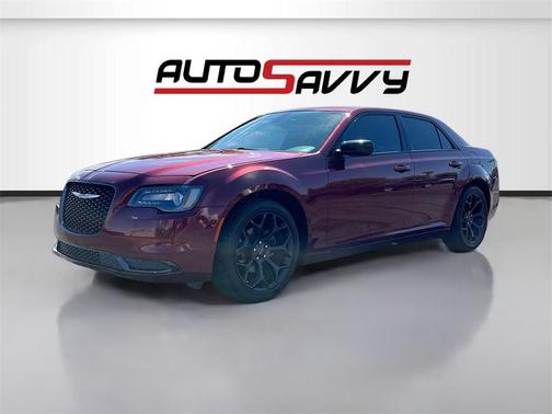 2019 Chrysler 300 Touring