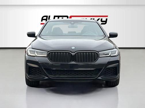 2023 BMW 540 i