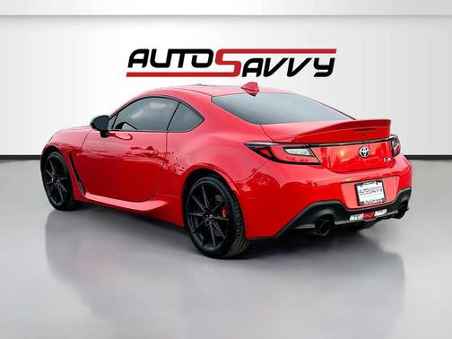 Track bRed 2025 Toyota GR86 Premium