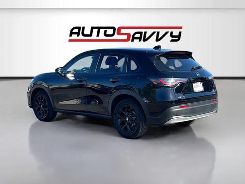Crystal Black Pearl 2024 Honda HR-V 2WD Sport