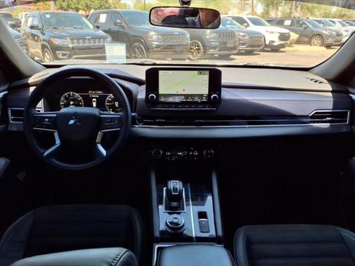 2023 Mitsubishi Outlander SE Black Edition 2WD