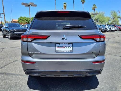 2023 Mitsubishi Outlander SE Black Edition 2WD
