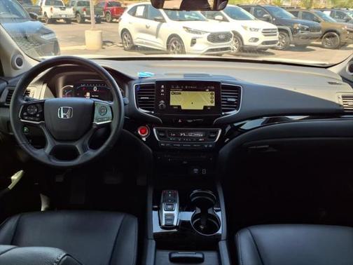 2022 Honda Pilot Touring 8-Passenger