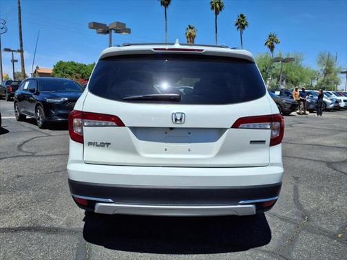 2022 Honda Pilot Touring 8-Passenger