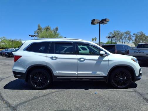 2022 Honda Pilot Touring 8-Passenger
