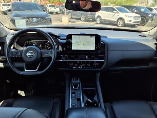 2022 Nissan Pathfinder SL 2WD