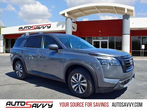 2022 Nissan Pathfinder SL 2WD