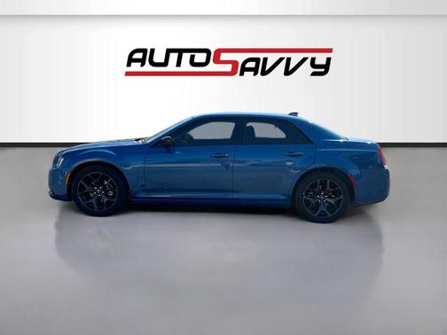 Frostbite 2023 Chrysler 300 Touring
