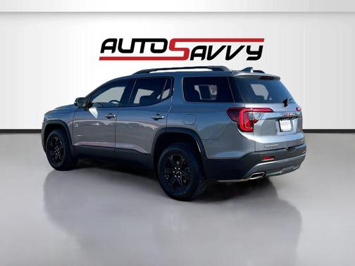 2022 GMC Acadia AWD AT4