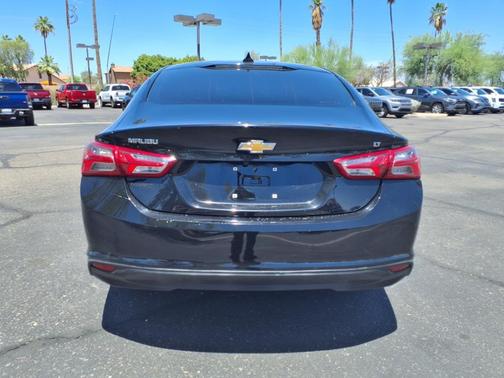 2022 Chevrolet Malibu FWD LT
